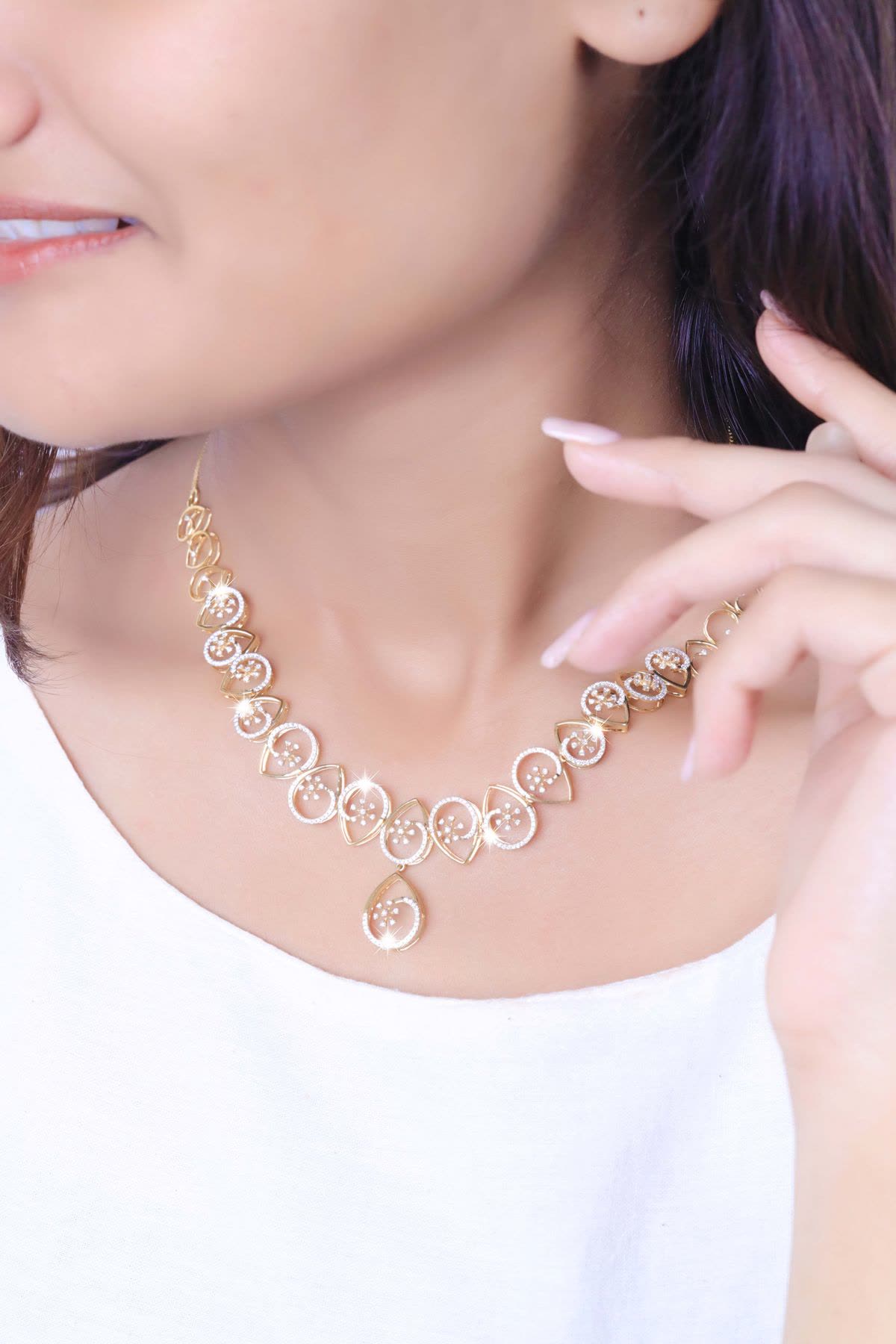 Collier délicat à porter seul ou en cascade