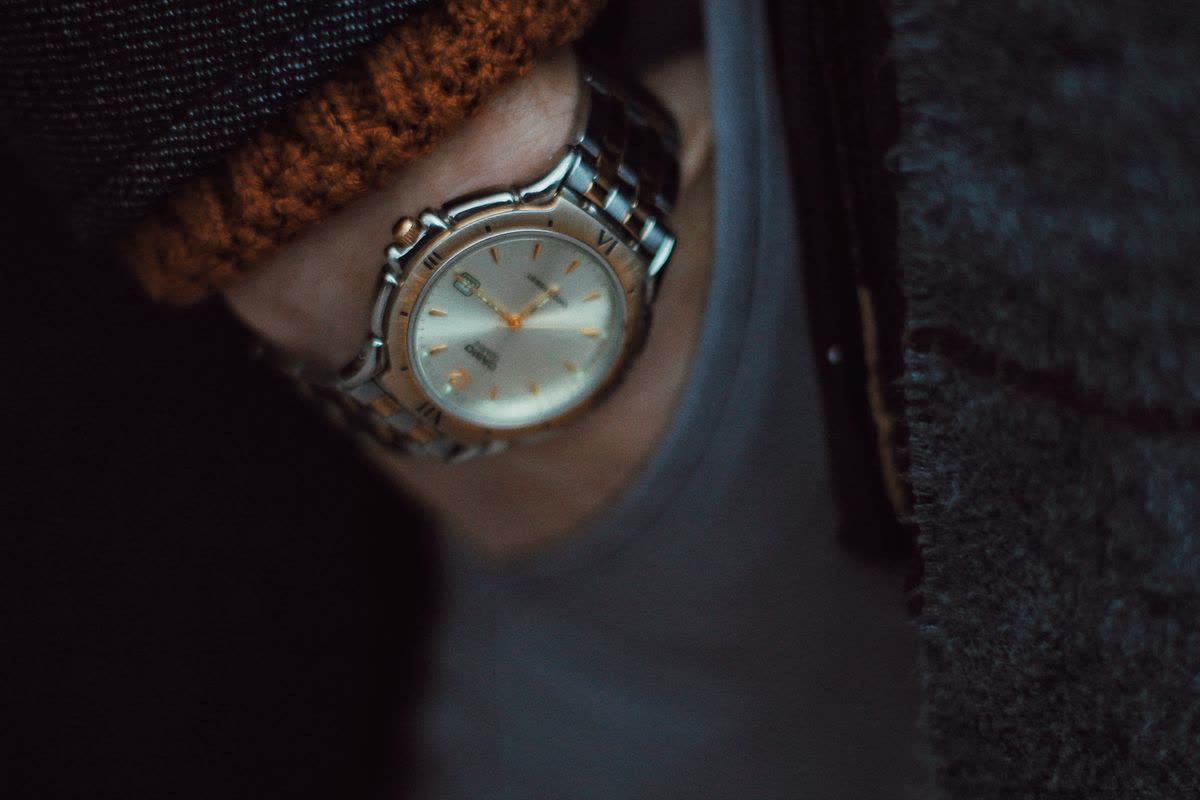 Montre Poignet Acier — Montre acier, cadran clair, style intemporel